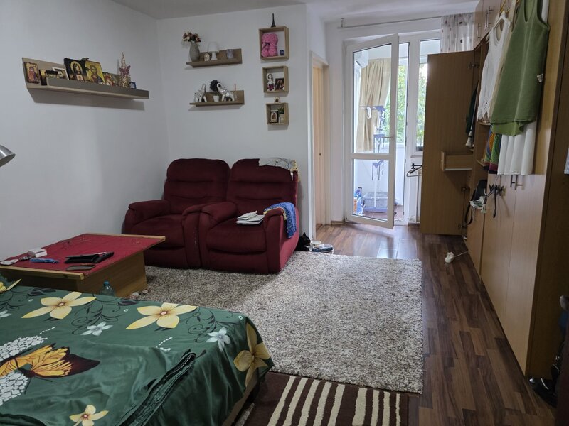 Piata Minis, chiar pe barajul Bicaz, 10 minute metrou Costin Georgian,