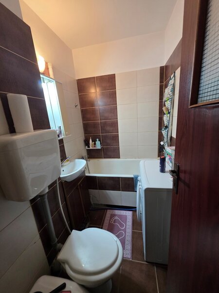 Piata Minis, chiar pe barajul Bicaz, 10 minute metrou Costin Georgian,